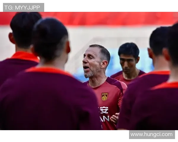 国足球星不幸离世引发广泛关注,球迷悼念与生前事迹成焦点 国足球星不幸离世引发广泛关注,球迷悼念与生前事迹成焦点