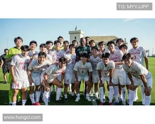 日本足球球星再创佳绩连续破门引爆球迷激情与赛场热潮 日本足球球星再创佳绩连续破门引爆球迷激情与赛场热潮