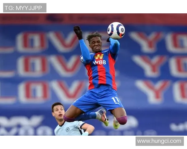 足球明星站姿解析与个性展示 如何通过站姿解读球员风格与心理状态